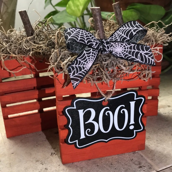 Halloween Handcrafted Wood Pumpkin Pallet “Boo” (Set of 3) - Picture 1 of 6